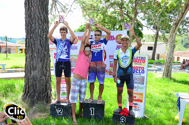 Junior: 1� Leandro Oliveira (Bike na Trilha Itabela), 2� Gabriel (Itamaraju), 3� Fernando (Itamaraju).