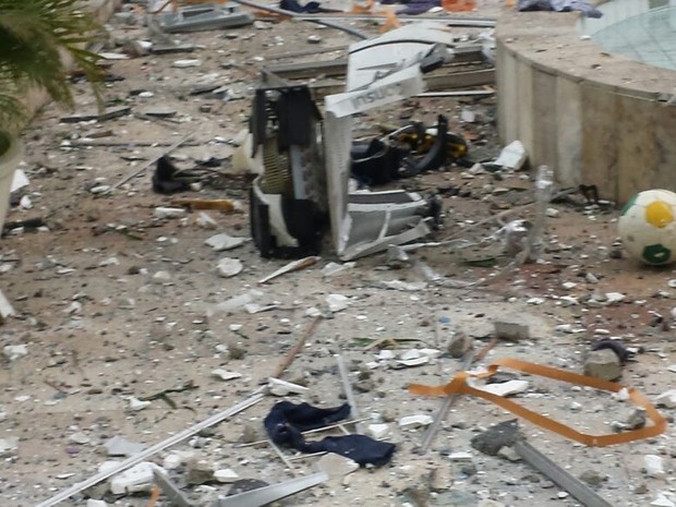 Imagens feitas por moradores mostram destrui��o de explos�o (Foto: Mariana Ruopp/Arquivo Pessoal)