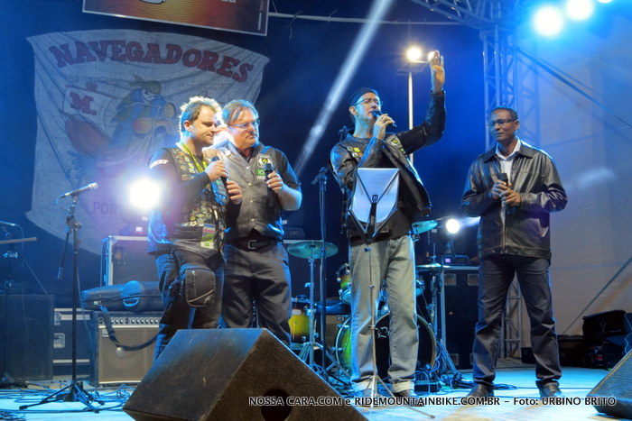 Banda Gospel da cidade de Eun�polis que abriu a perte m�sical do encontro