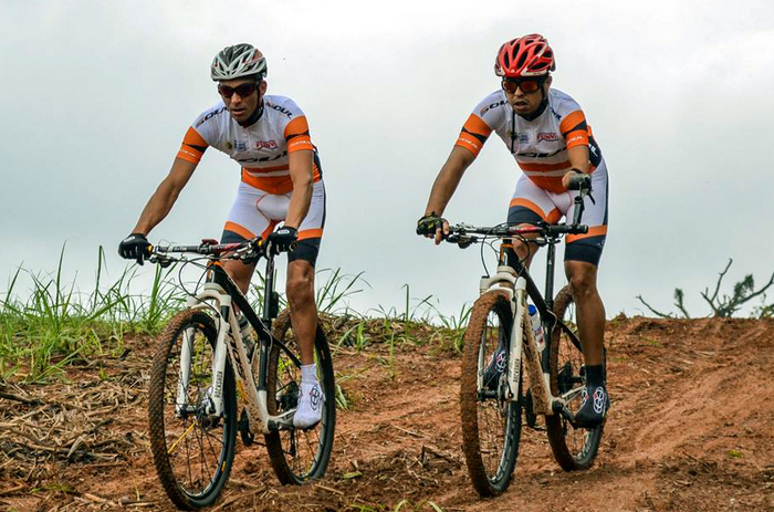 Jefferson Spimpolo e Athos Martins (Divulga��o / Bike Fotos)