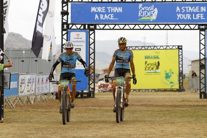 Abra�o e Bart, tricampe�es da m�ster - Foto: Sportograf / Divulga��o